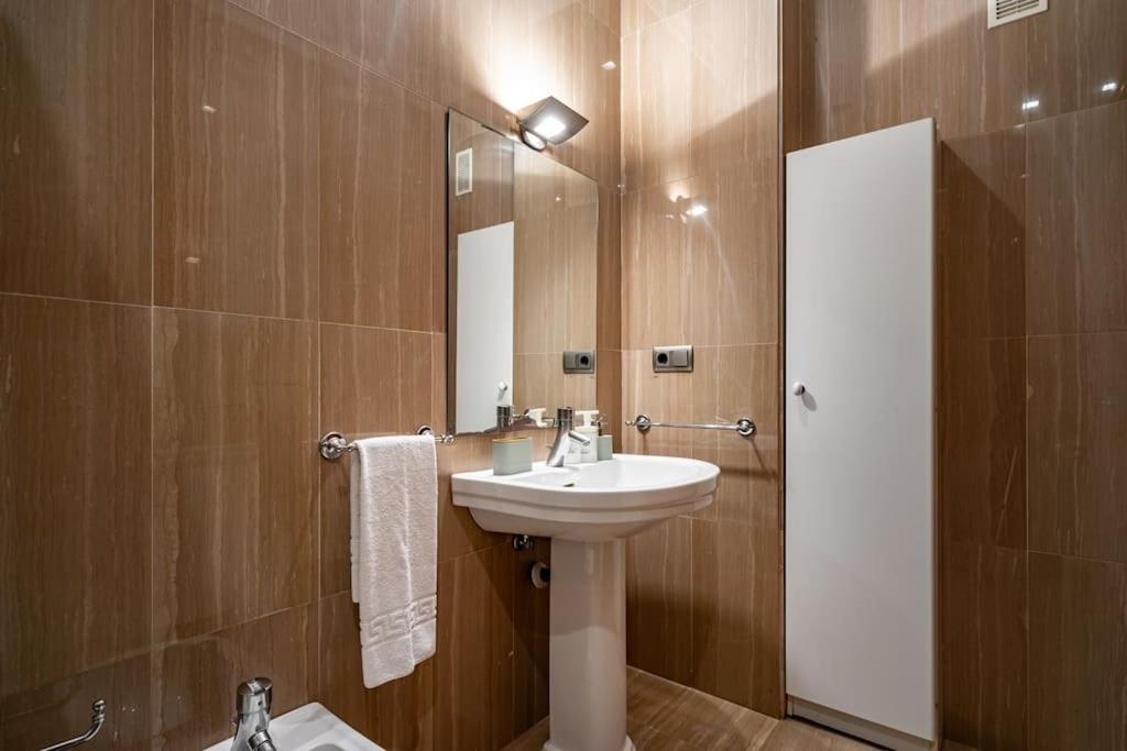 Apartamento La Joya Gijon Luaran gambar